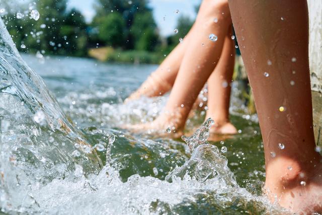 Pieds dans l'eau